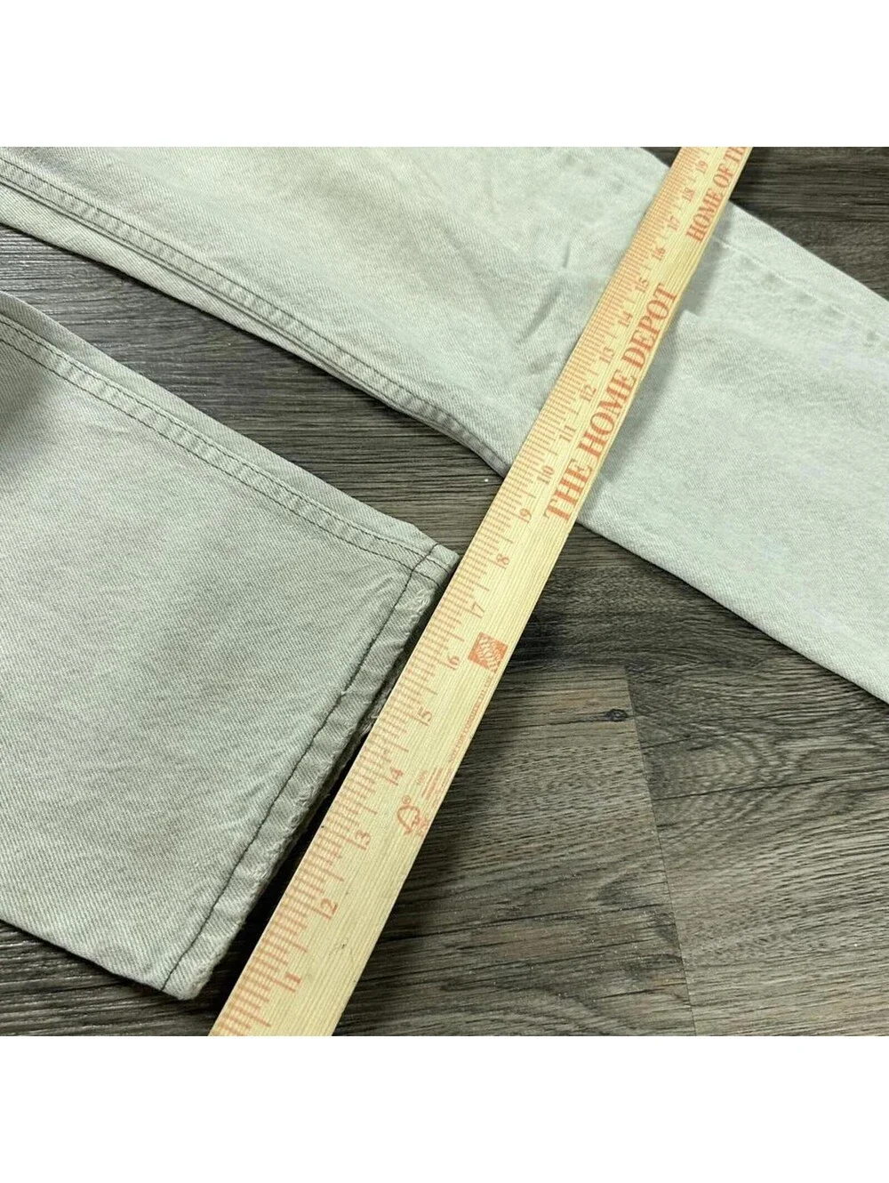 Vintages distressed Levi’s orange tab 550 straight fit light cream jeans 34x30